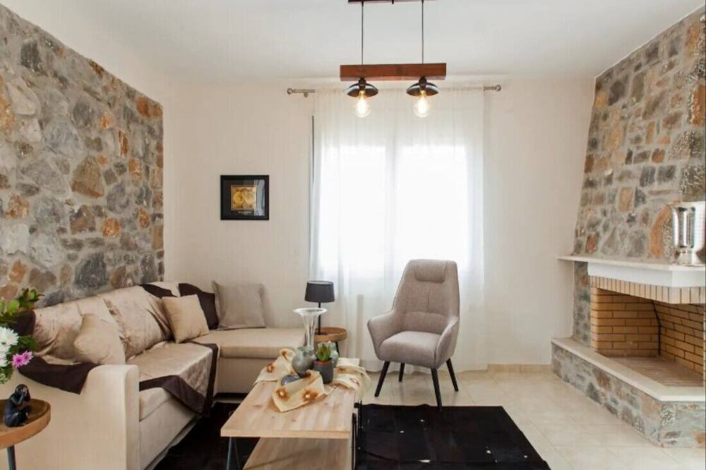 Photo of Livingroom in Skotino