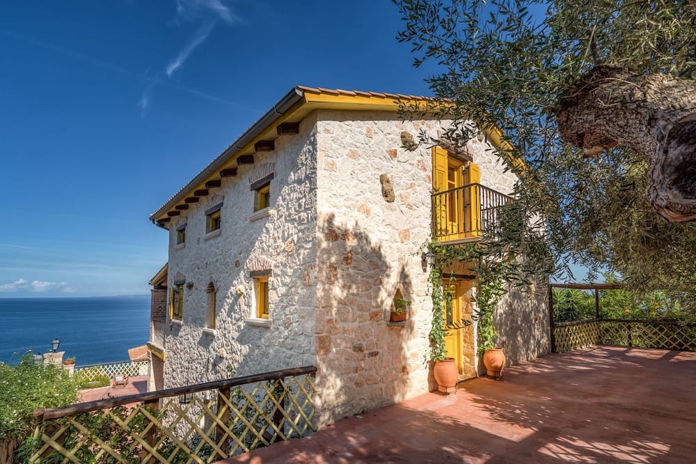 Photo of Outdoor in Xirokastello
