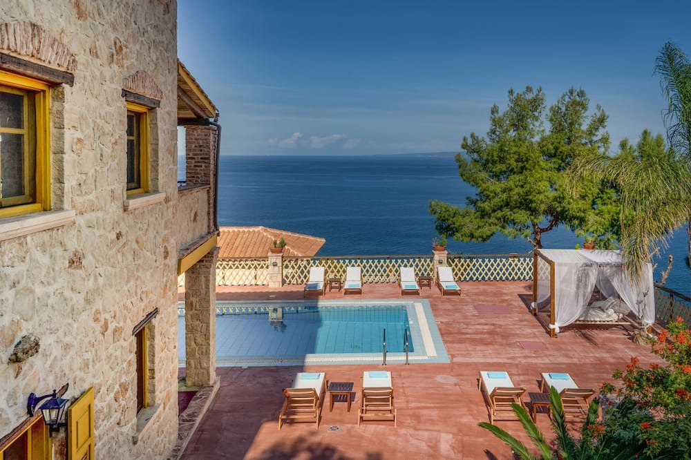 Photo of Outdoor in Xirokastello