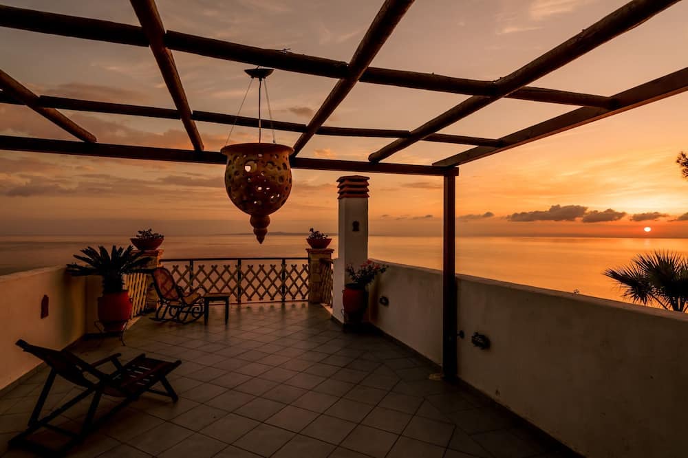 Photo of Patio Balcony in Xirokastello