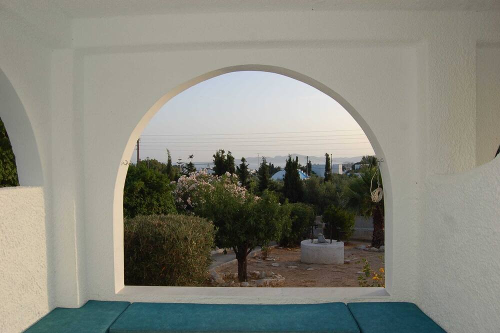 Photo of Others in Aliki