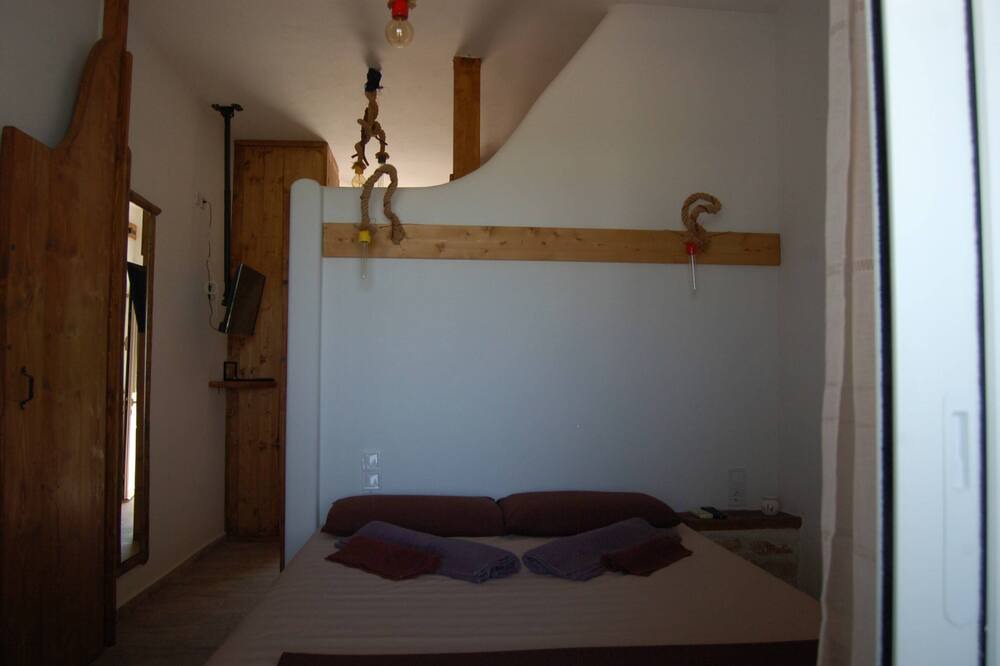 Photo of Bedroom in Aliki