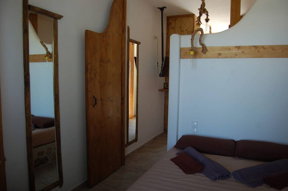 Photo of Bedroom in Aliki