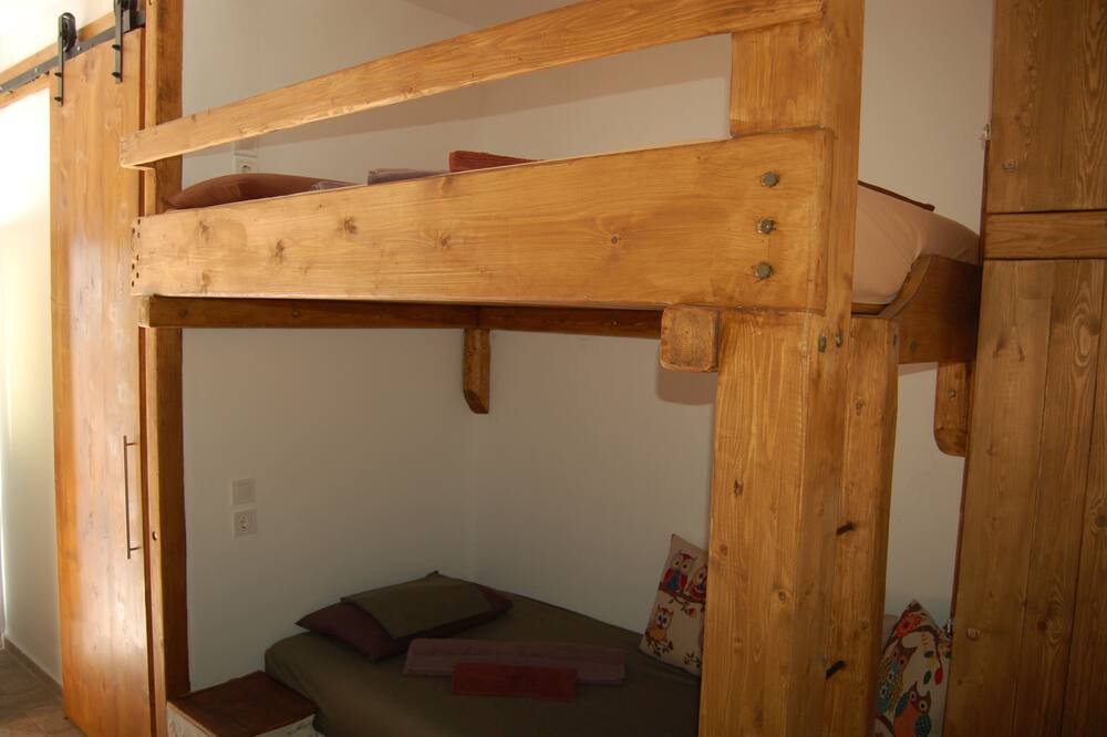 Photo of Bedroom in Aliki