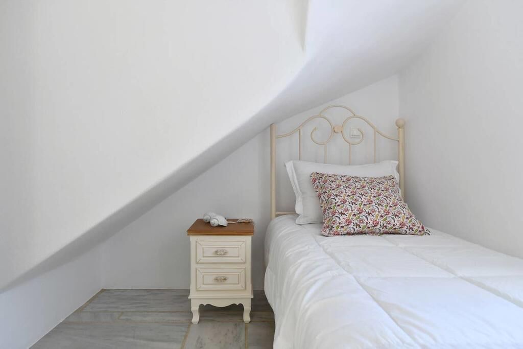 Photo of Others in Ampelas