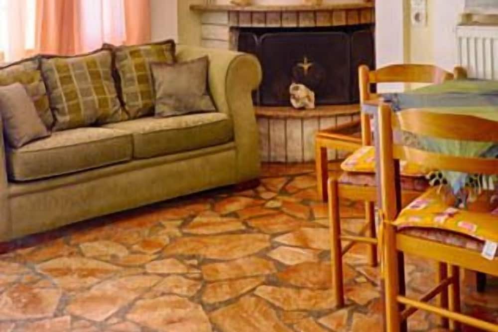 Photo of Livingroom in Agios Georgios Pagon
