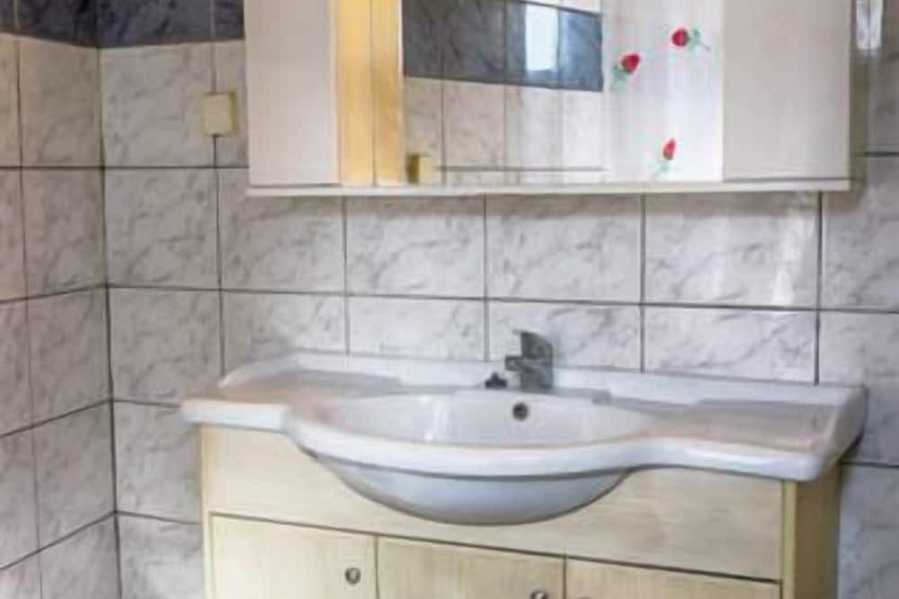Photo of Bathroom in Agios Georgios Pagon
