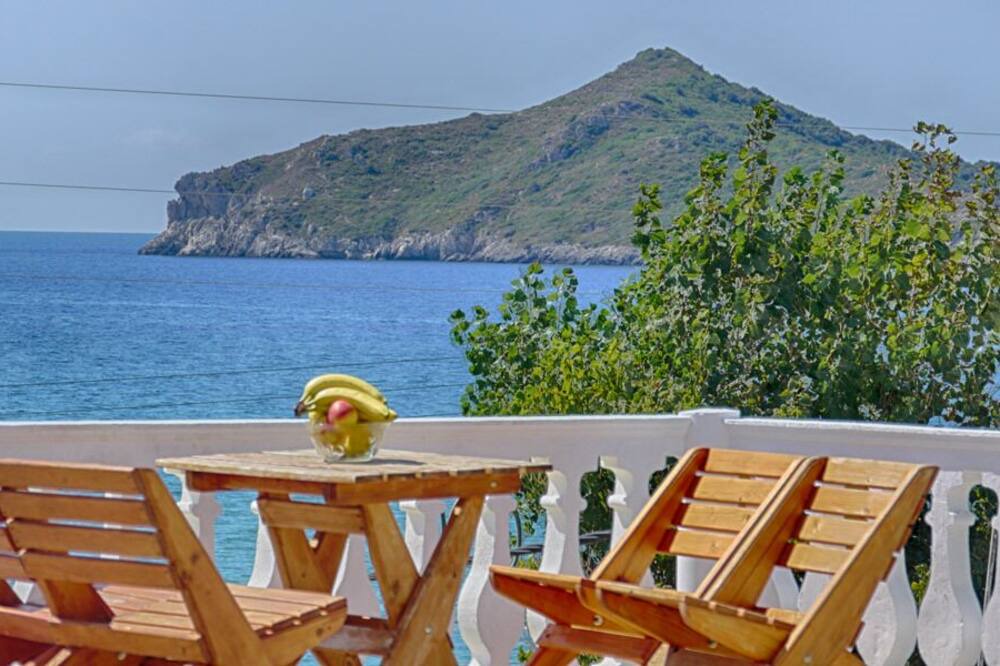 Photo of Patio Balcony in Agios Georgios Pagon