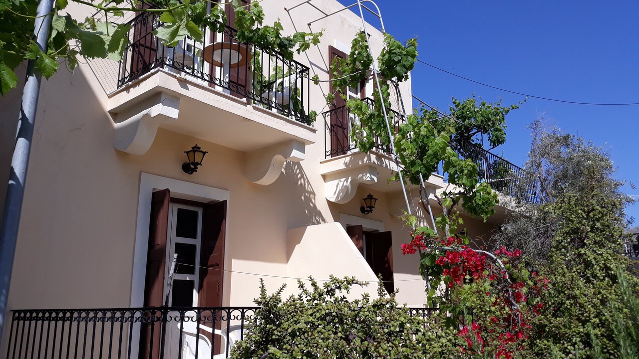 Photo of Patio Balcony in Panormos