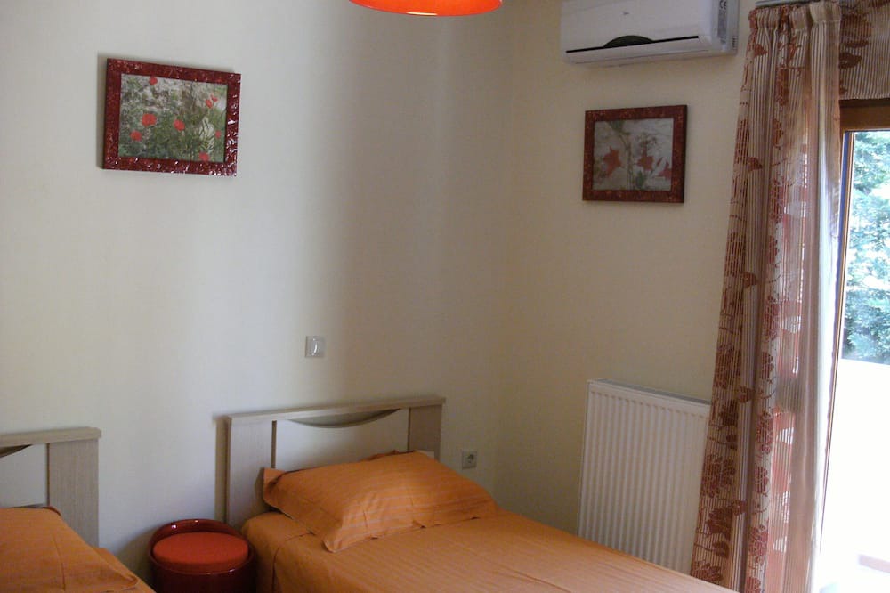 Photo of Bedroom in Houdetsi
