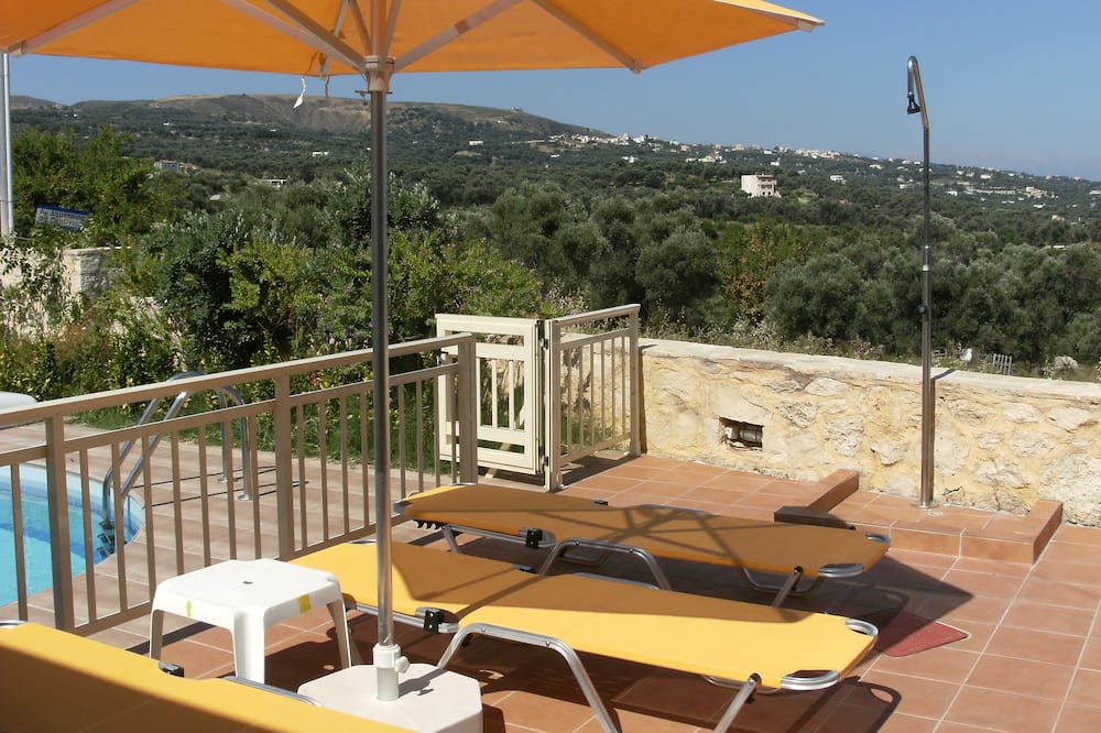 Photo of Patio Balcony in Houdetsi