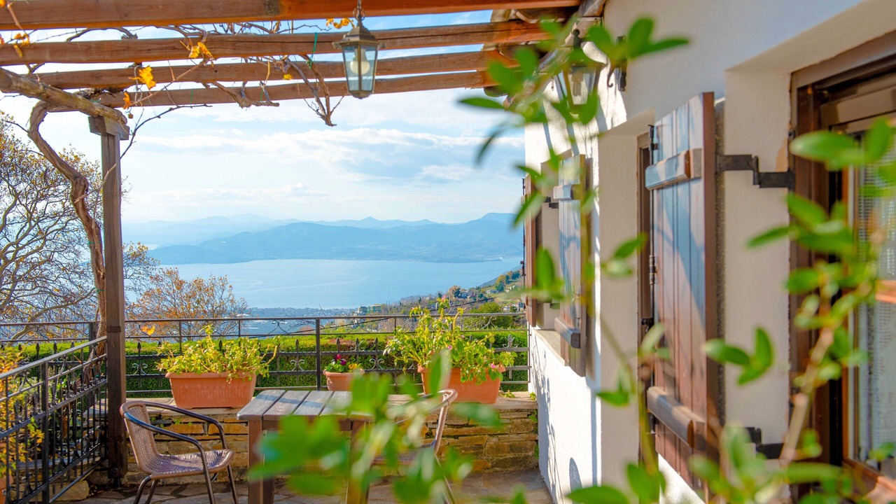 Photo of Livingroom in Agios Georgios Nilias