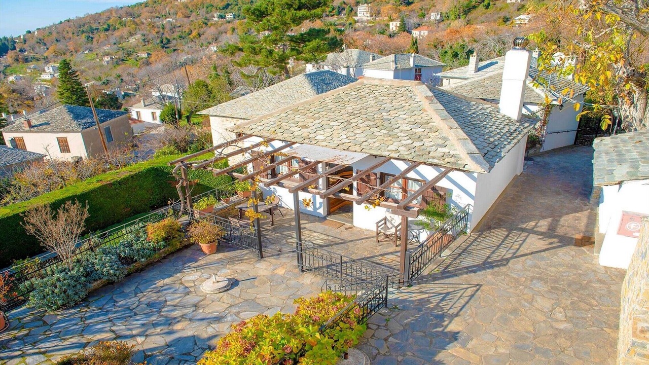 Photo of Patio Balcony in Agios Georgios Nilias