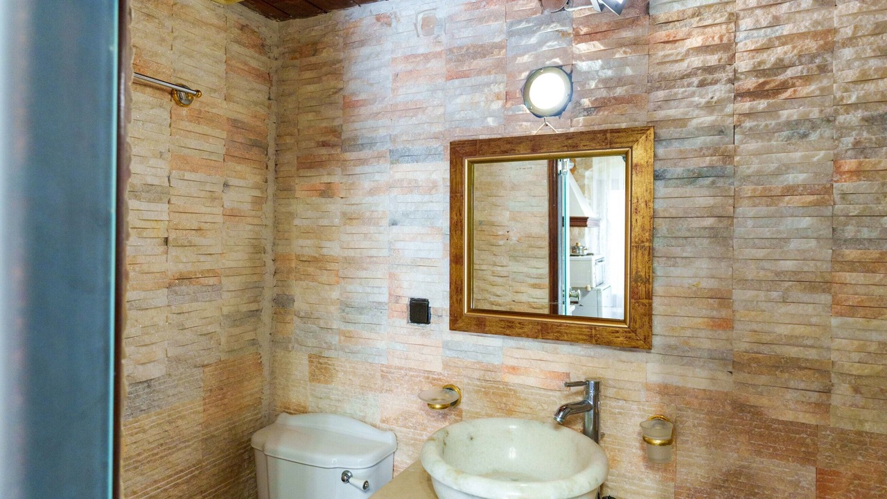 Photo of Bathroom in Agios Myronas