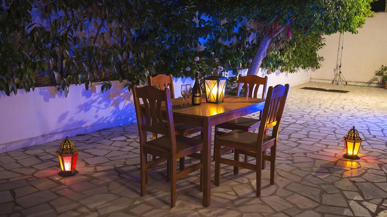 Photo of Outdoor in Ixia