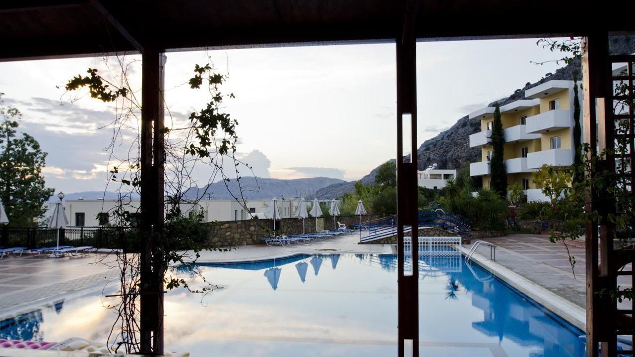 Photo of Others in Pefkos