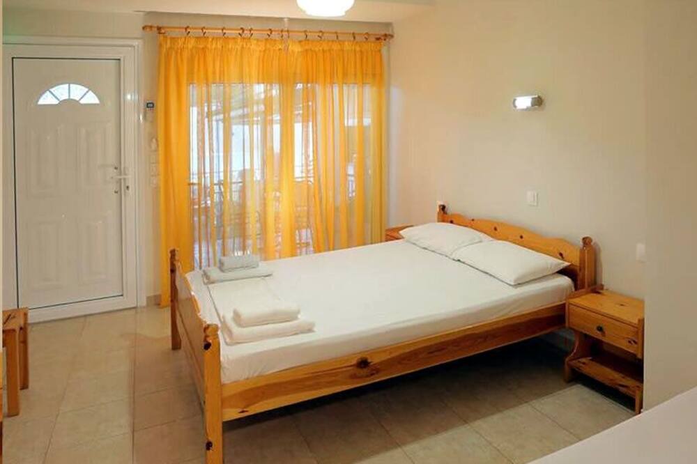 Photo of Bedroom in Plataria
