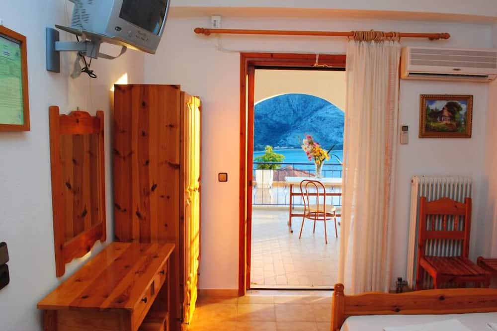 Photo of Bedroom in Plataria