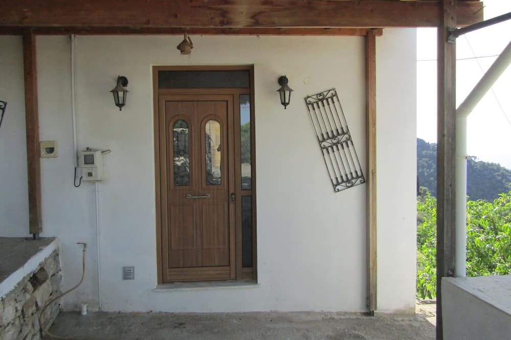 Photo of Others in Ampelos