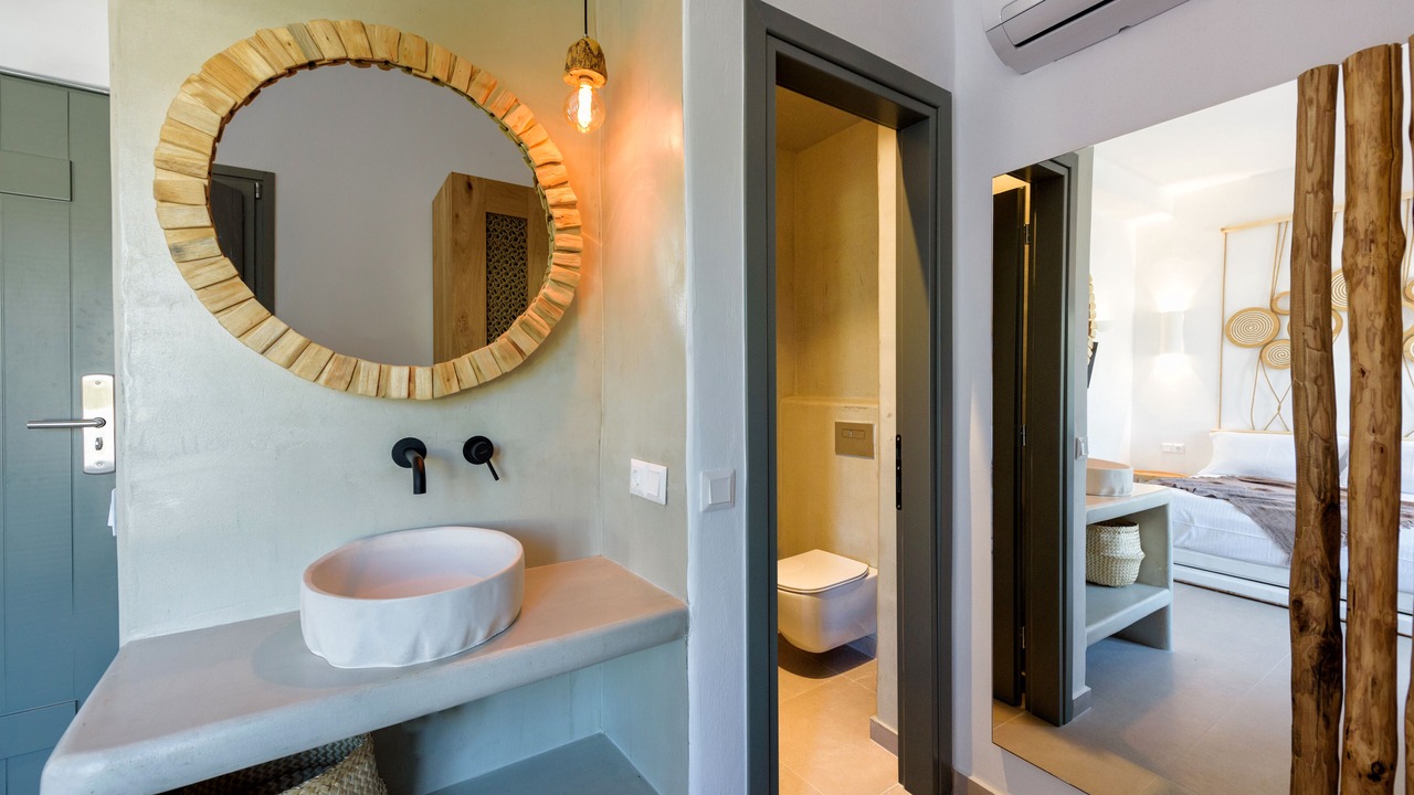 Photo of Bathroom in Aliki