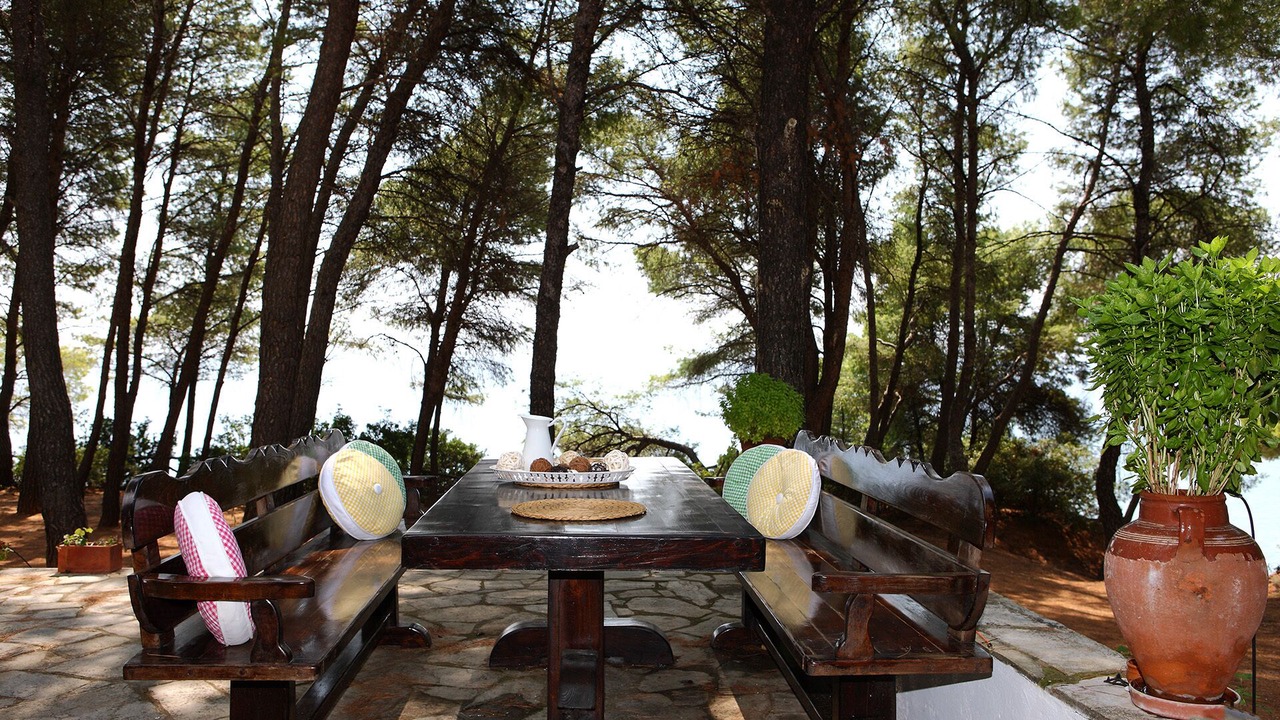 Photo of Outdoor in Metamorfosi