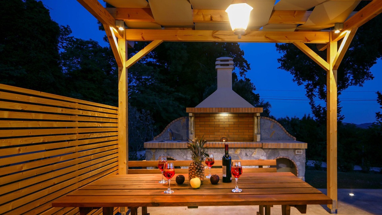 Photo of Outdoor in Poulades