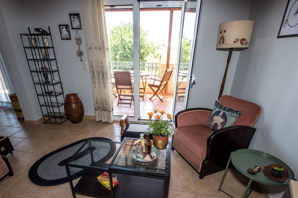 Photo of Livingroom in Agii Anargiri