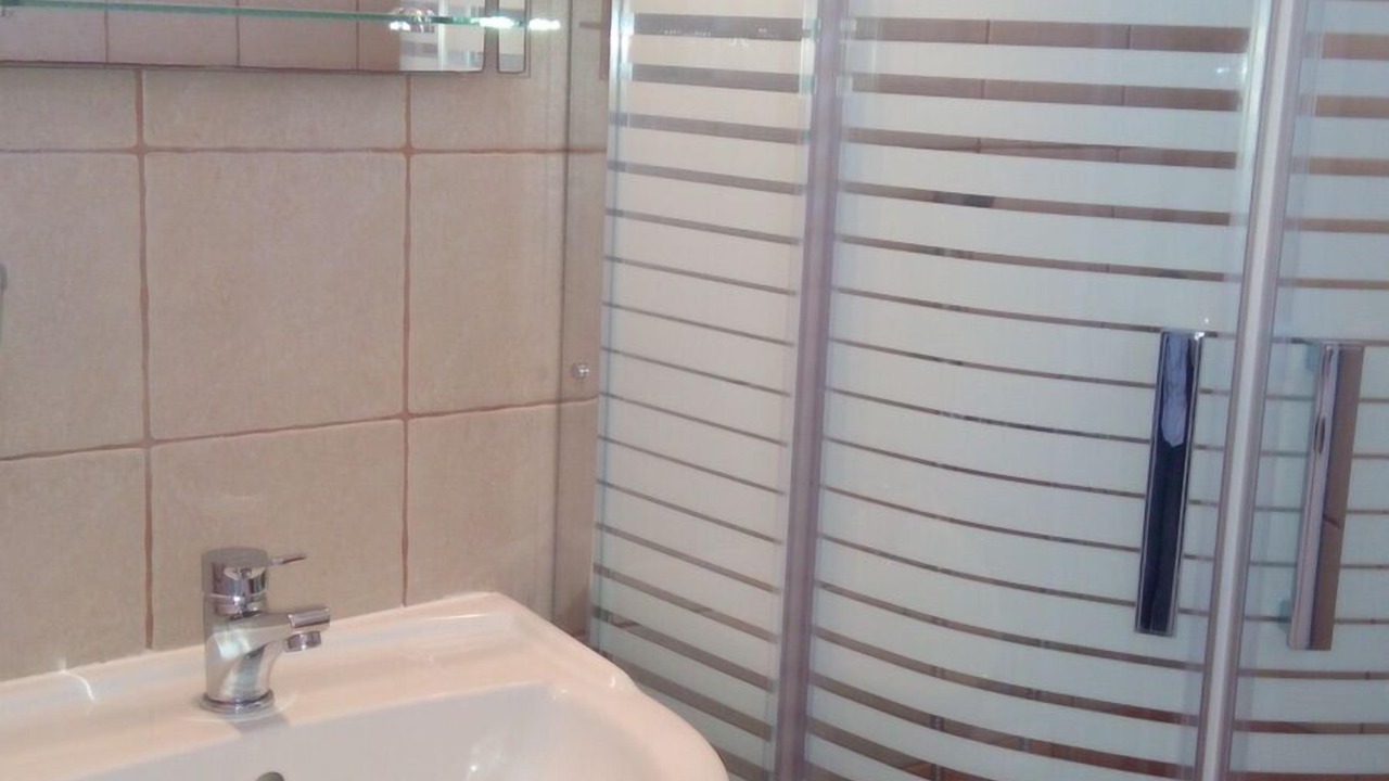 Photo of Bathroom in Katapola