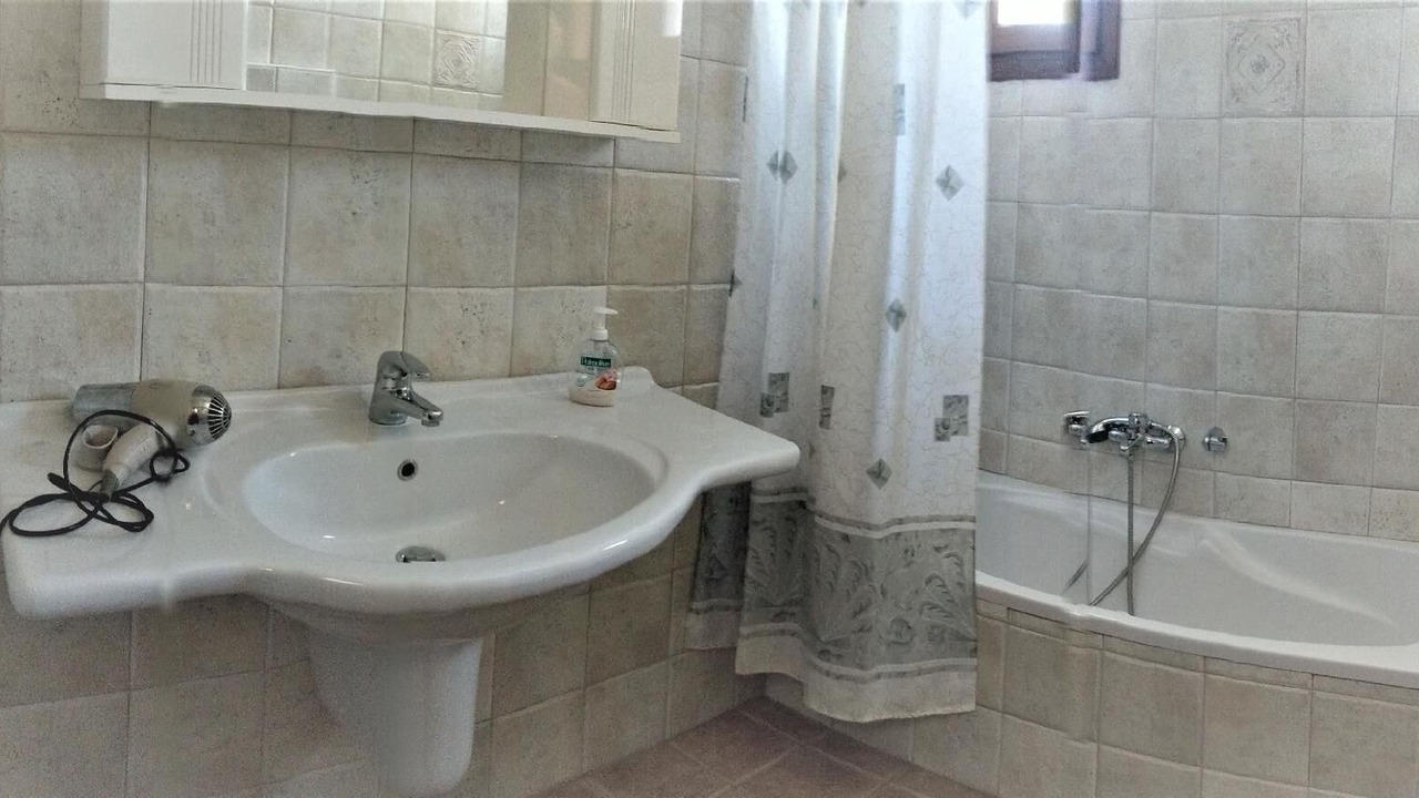 Photo of Bathroom in Monopari