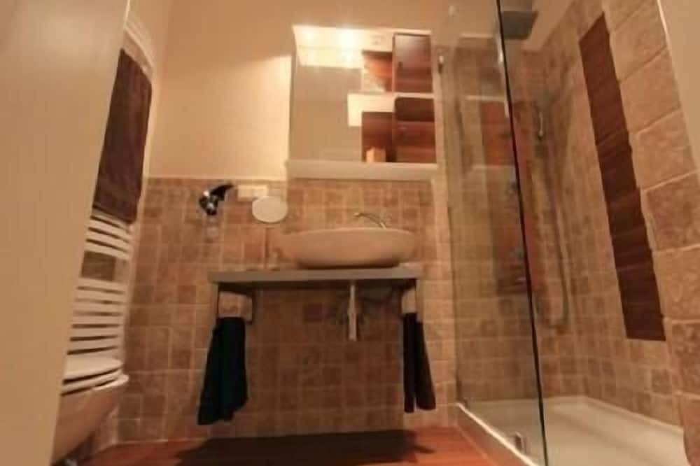 Photo of Bathroom in Apolpaina