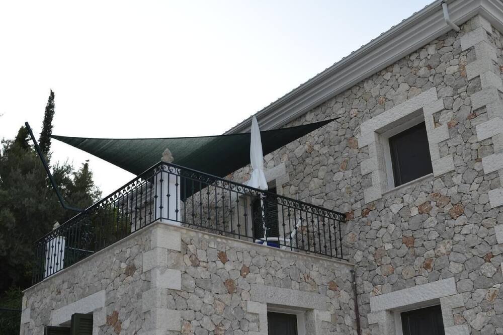 Photo of Outdoor in Apolpaina