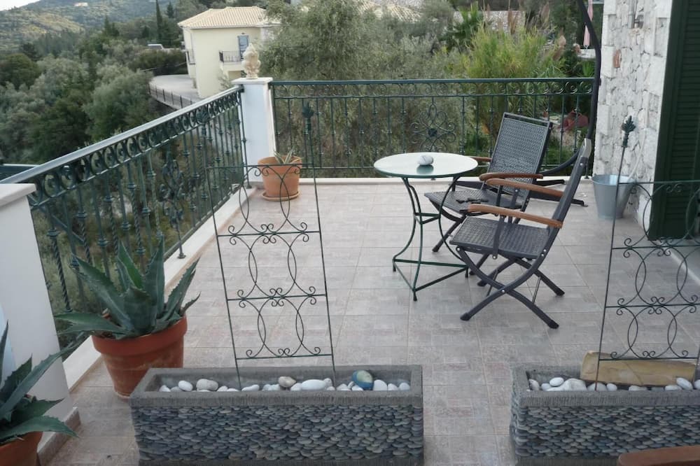 Photo of Outdoor in Apolpaina