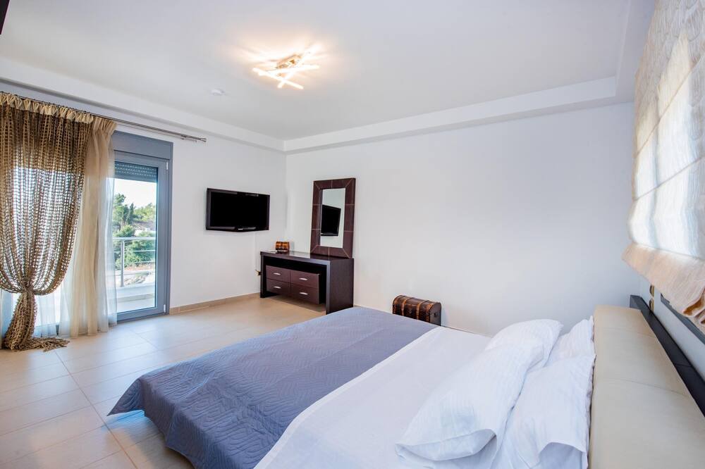 Photo of Bedroom in Koskinou