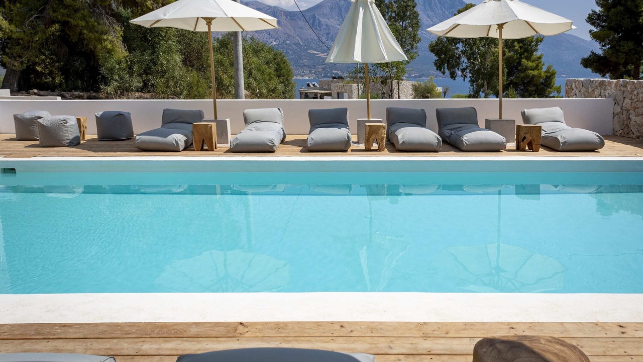 Photo of Outdoor in Pogonia