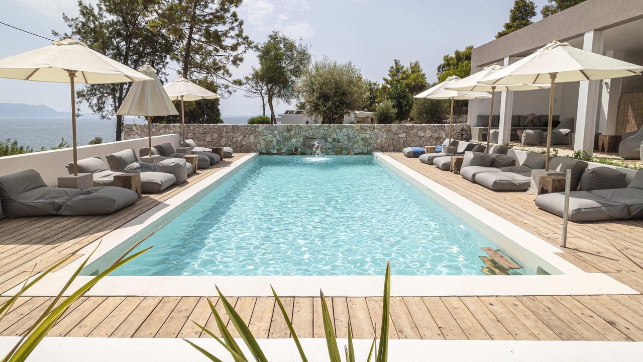 Photo of Outdoor in Pogonia