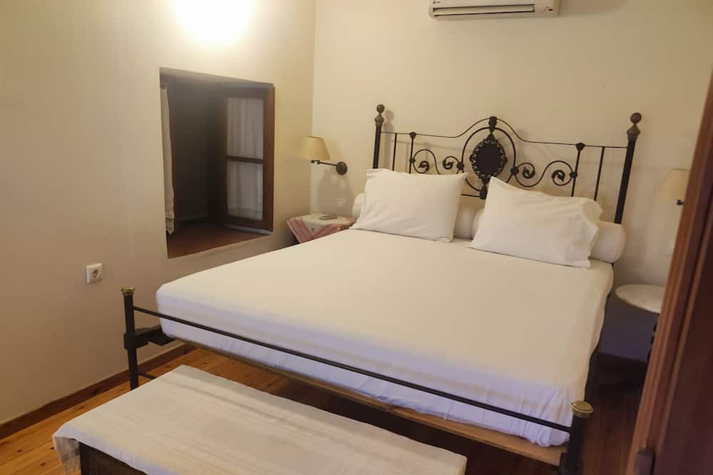 Photo of Bedroom in Mytilene