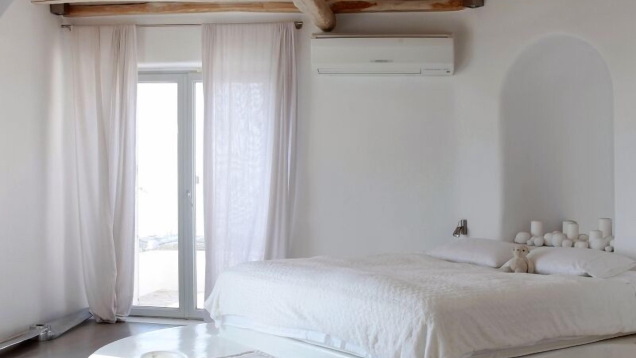 Photo of Bedroom in Faros Armenistis