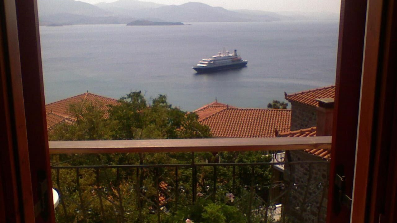 Photo of Patio Balcony in Mithimna