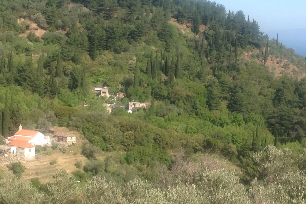 Photo of Outdoor in Valeontades