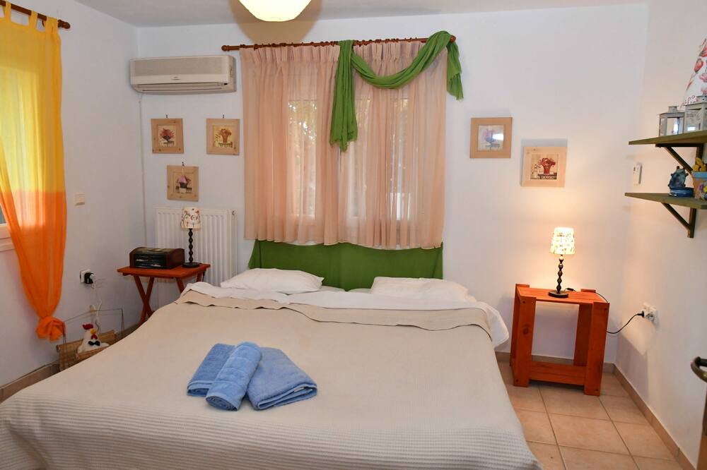 Photo of Bedroom in Agios Emilianos