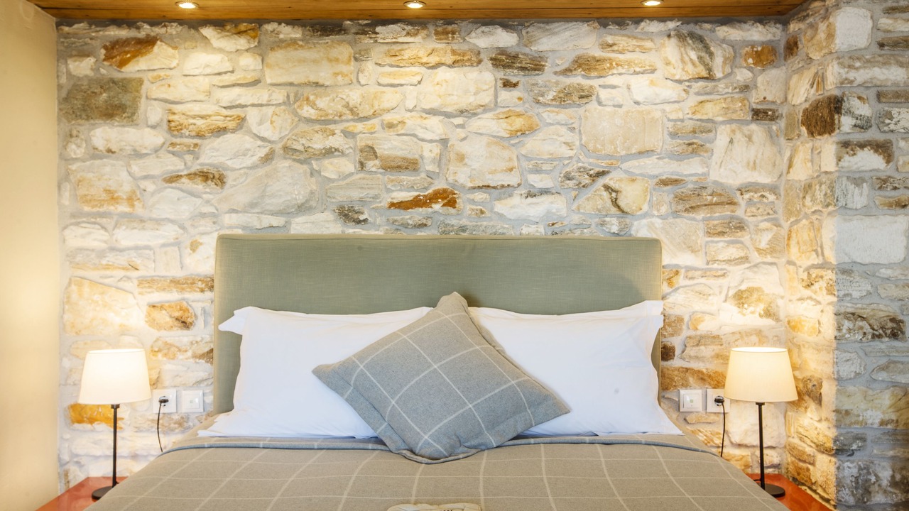 Photo of Bedroom in Mouresi