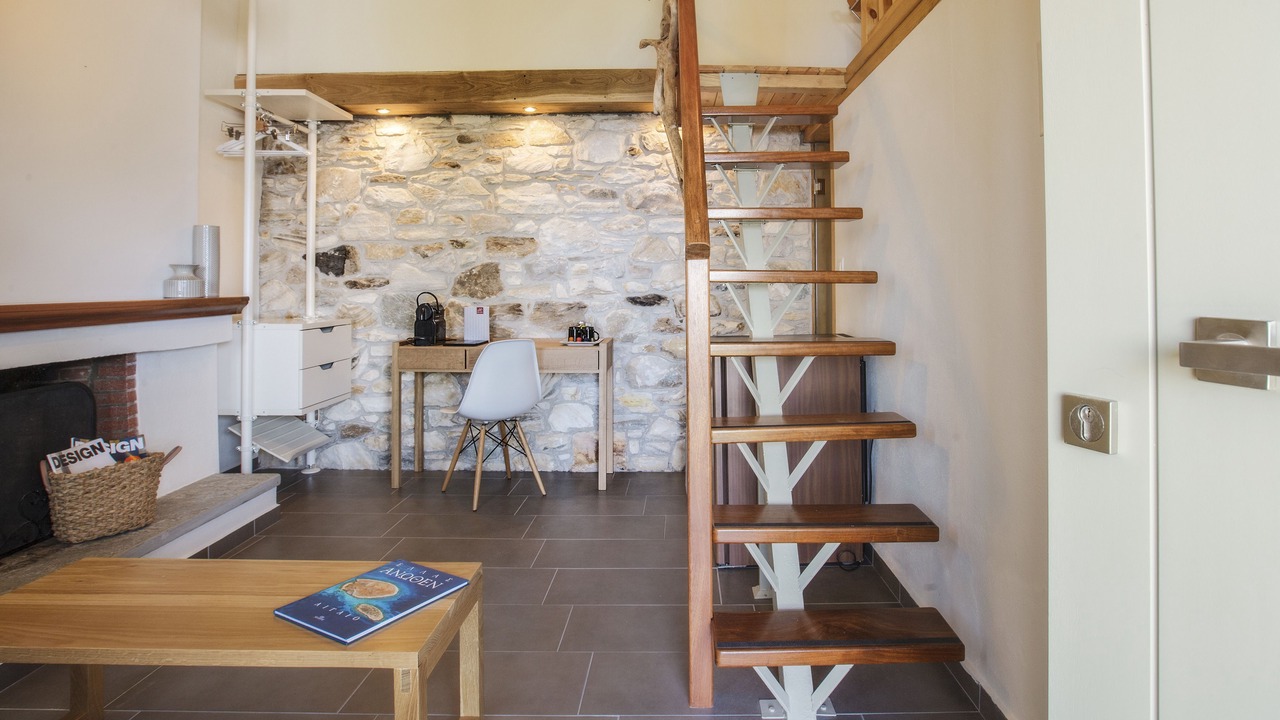 Photo of Bedroom in Mouresi