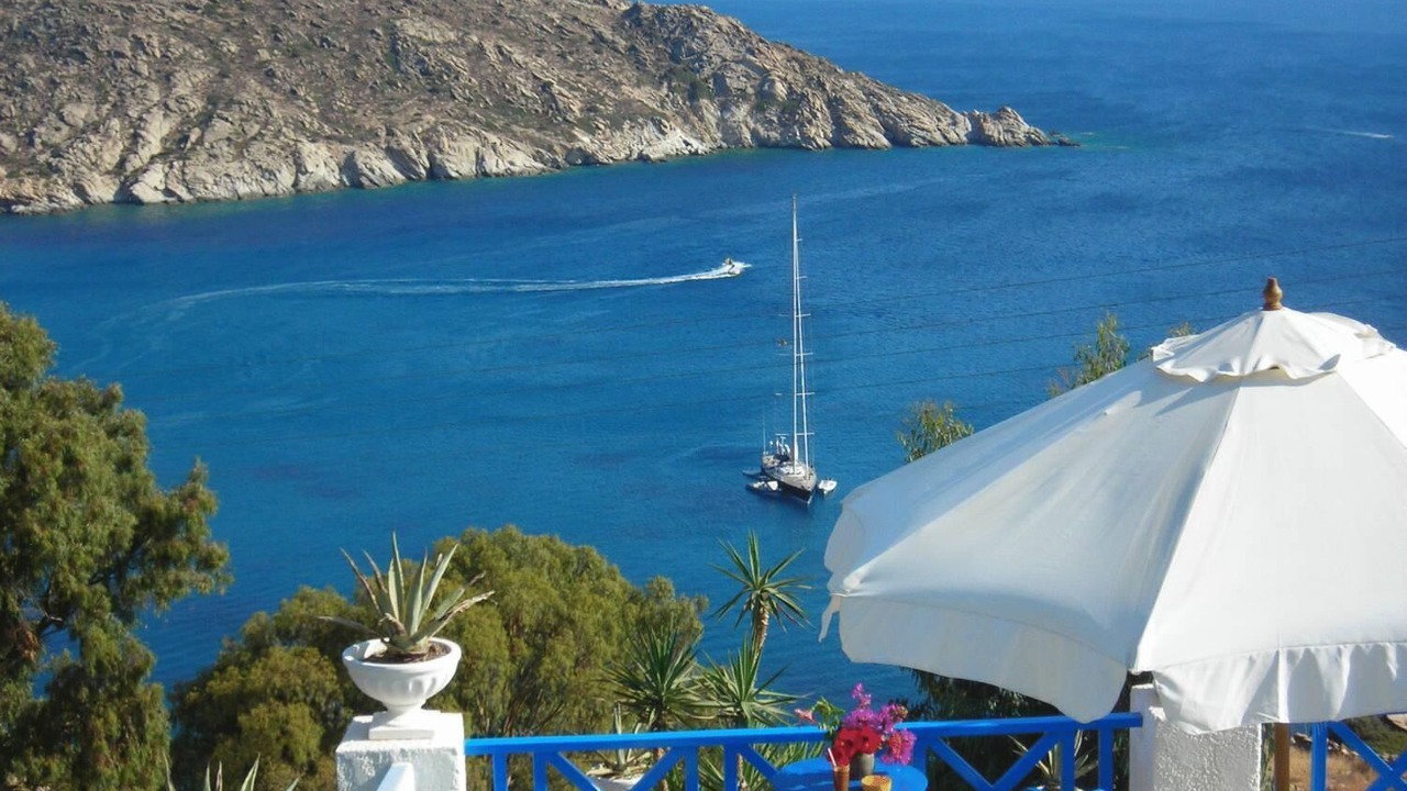 Photo of Patio Balcony in Ios