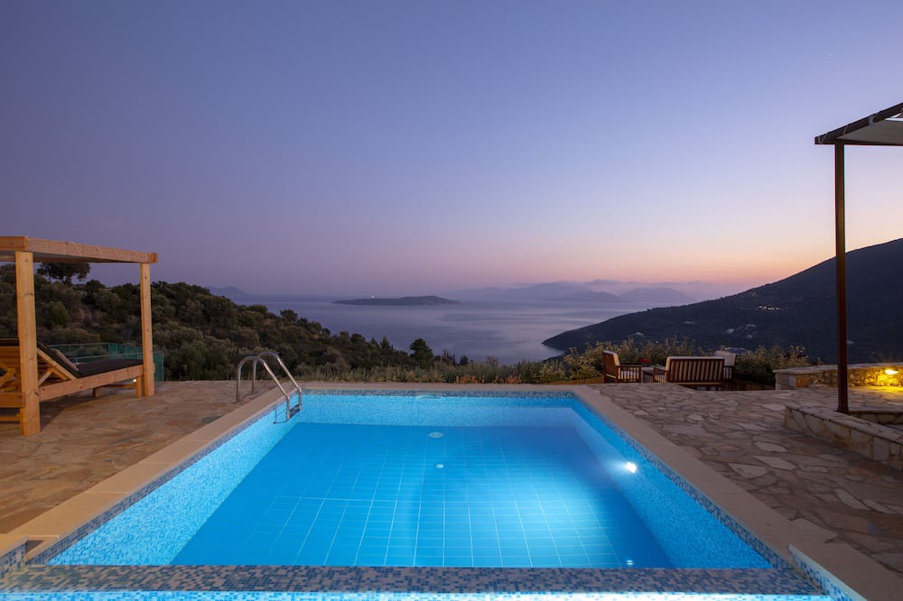 Photo of Patio Balcony in Evgiros