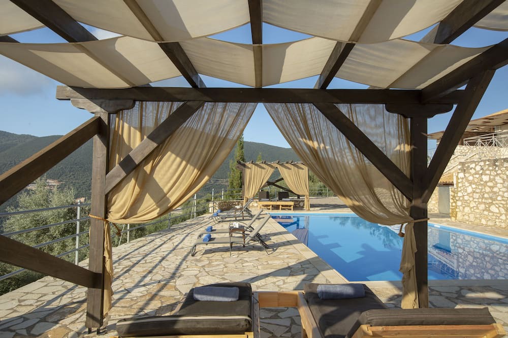 Photo of Patio Balcony in Evgiros