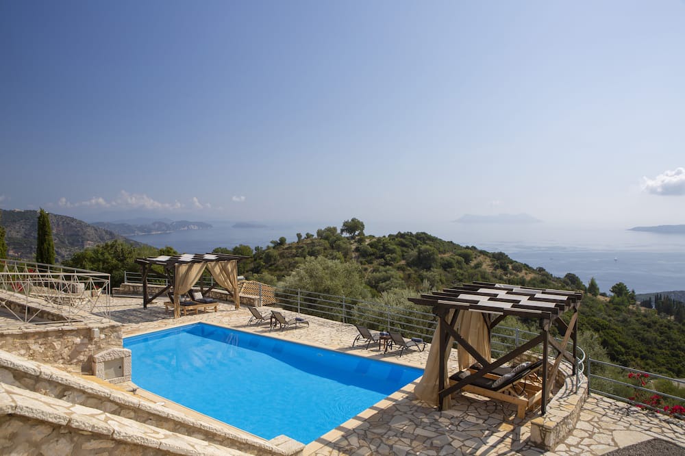 Photo of Patio Balcony in Evgiros