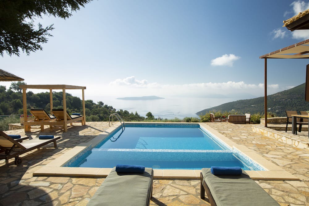 Photo of Patio Balcony in Evgiros