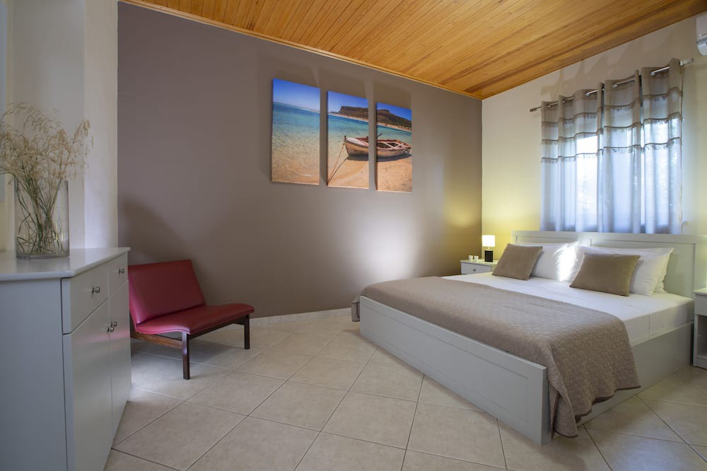 Photo of Bedroom in Evgiros