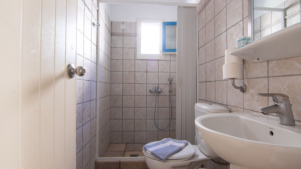 Photo of Bathroom in Ios