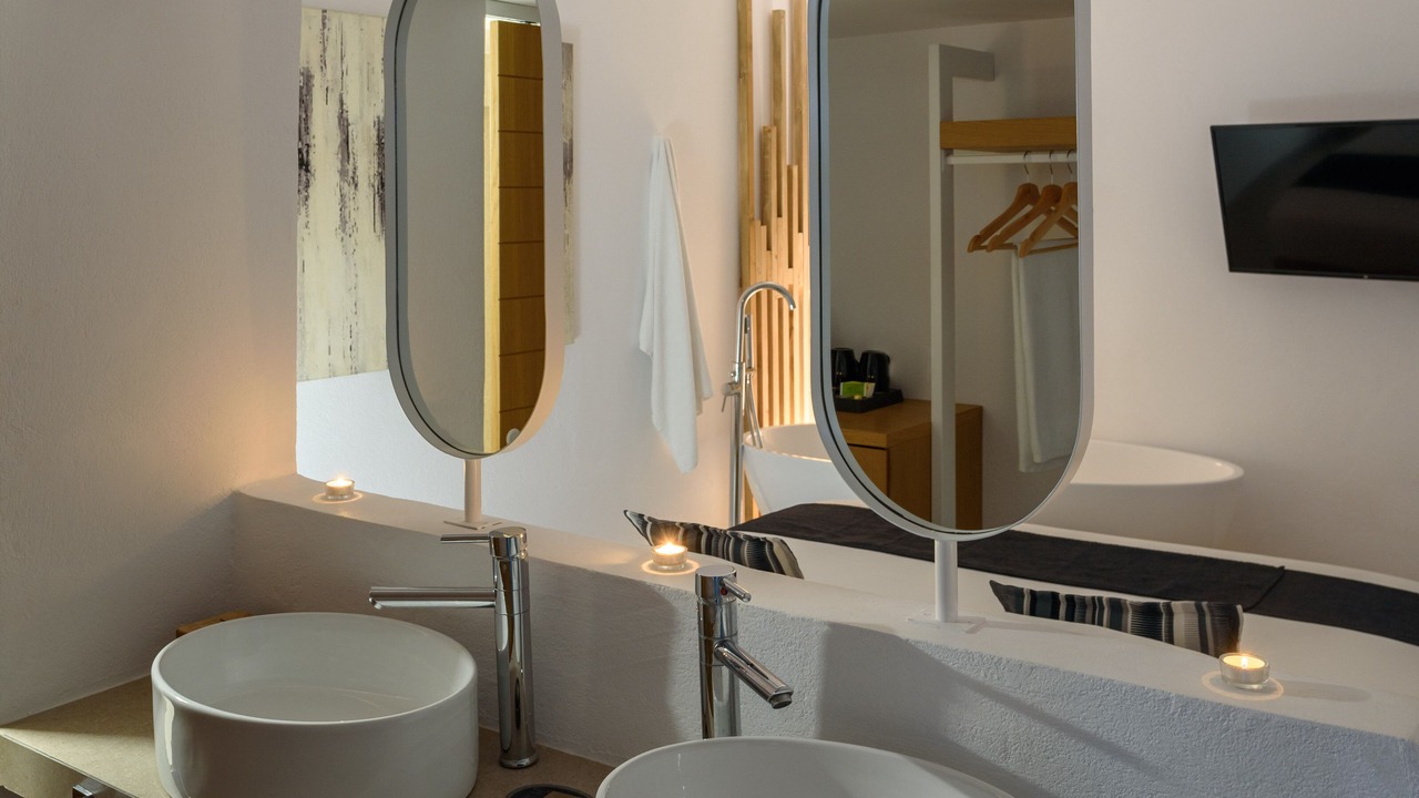 Photo of Bathroom in Oia